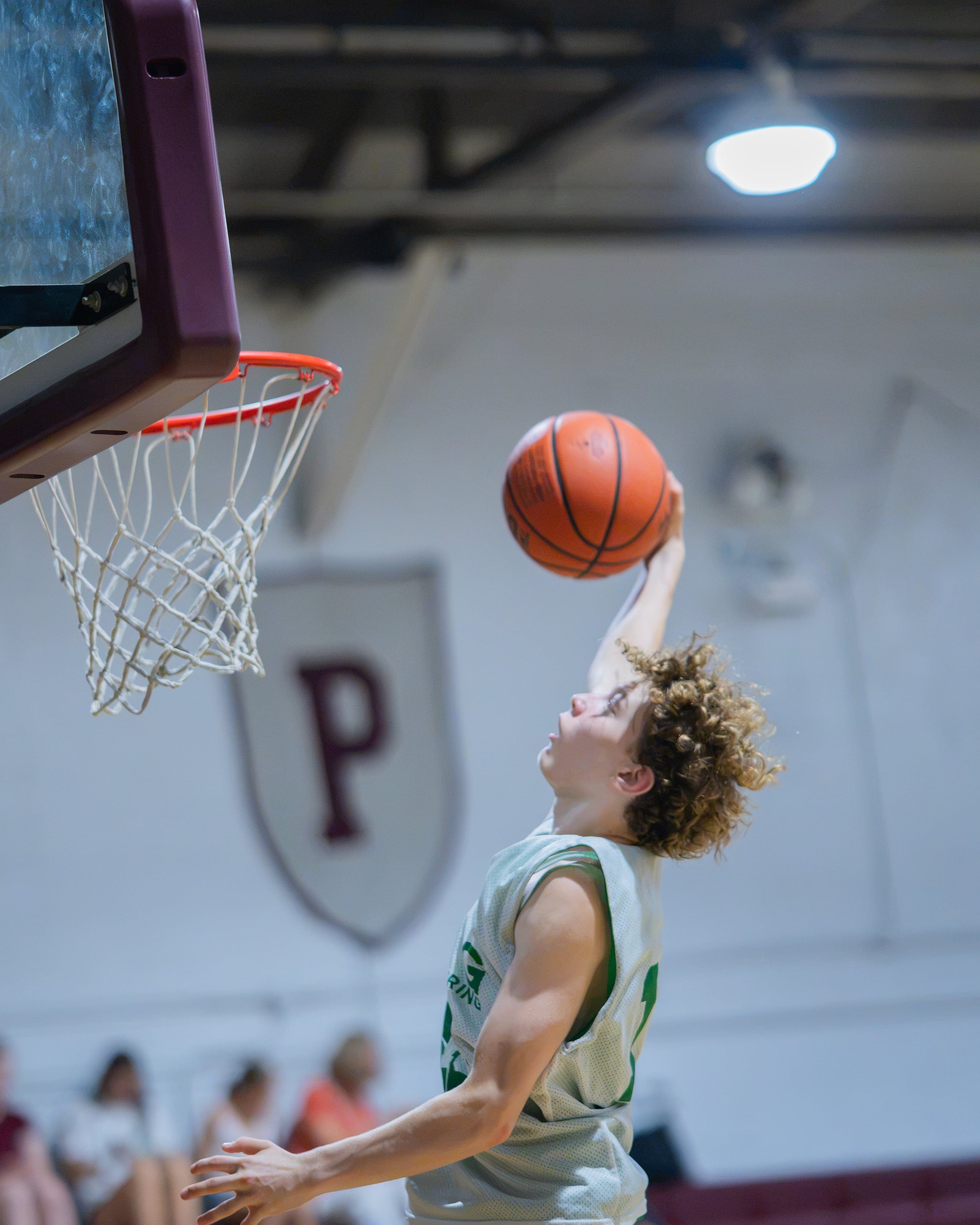 Rising to the rim, alone in the frame